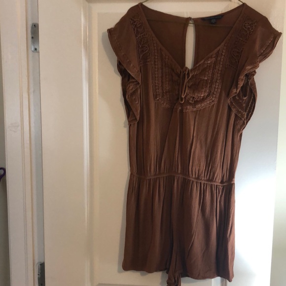 AEO Brown Romper - Picture 1 of 7